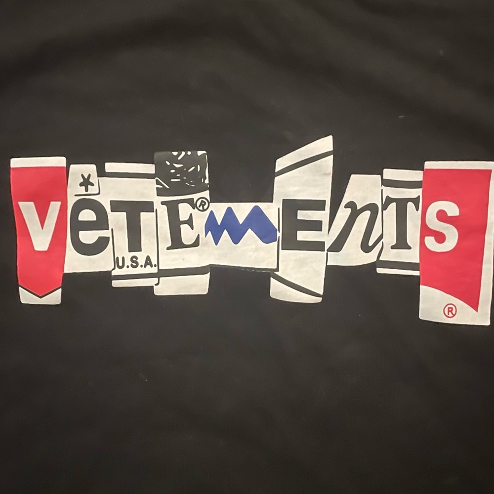 Vetements Black Unisex T-Shirt